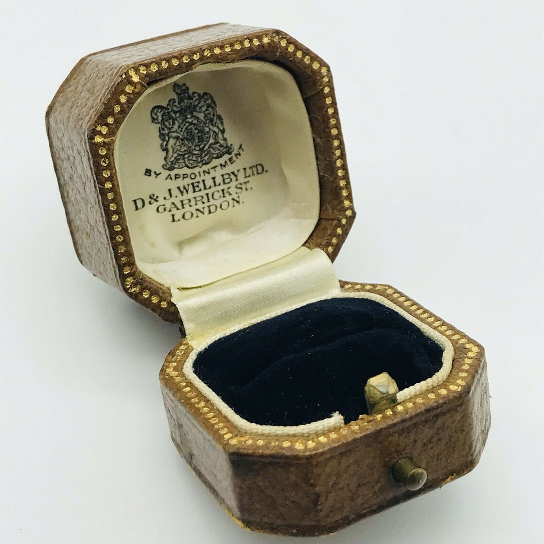 ANTIQUE/VINTAGE RING BOX JEWELLERY DISPLAY JEWELRY PRESENTATION CASE D&J WELLBY