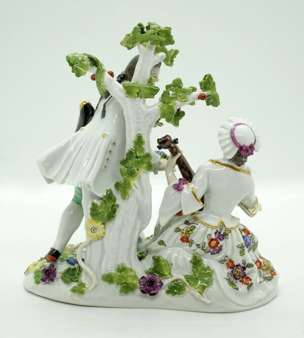 マイセン人形(MEISSEN)　羊飼いシリーズ「桜の木の下でマンドリンを持つ二人」