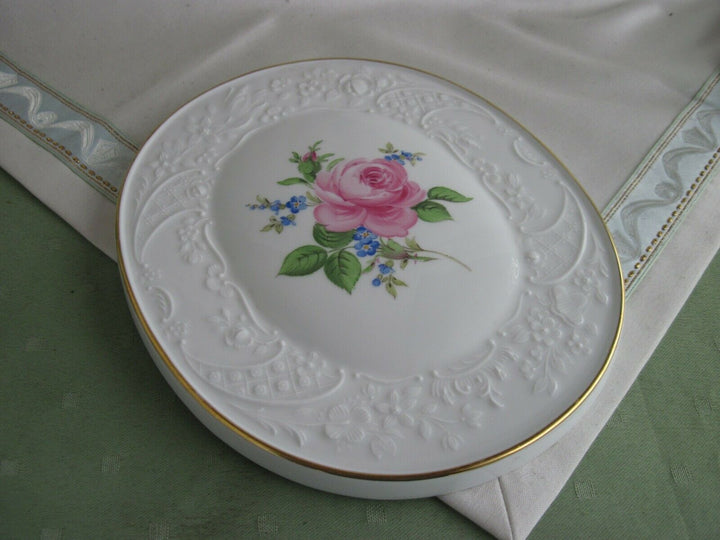 Schöne große Meissen Bildplatte mit Rote Rose und Vergissmeinicht