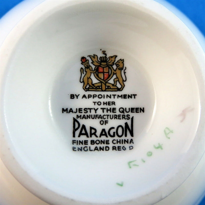 パラゴン　鮮やかなイエローと花の模様のカップ&ソーサー