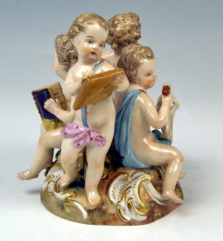 MEISSEN FIGUR AMORETTEN ALLEGORIE DER KÜNSTE CHERUB ALLEGORY OF THE ARTS UM 1860