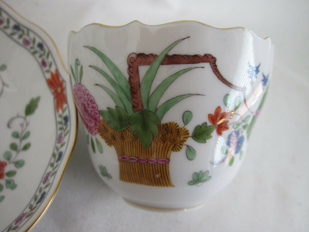 Schöne Meissen Moccatasse mit Indischen Blumen, Garbenmuster