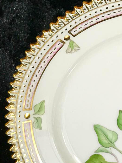 Royal Copenhagen Flora Danica Flower Small Plate Diameter 14.5cm New
