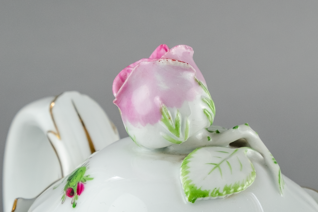 マイセン(Meissen)　バロック　ポット　ピンクローズ　金縁　ファイファー期