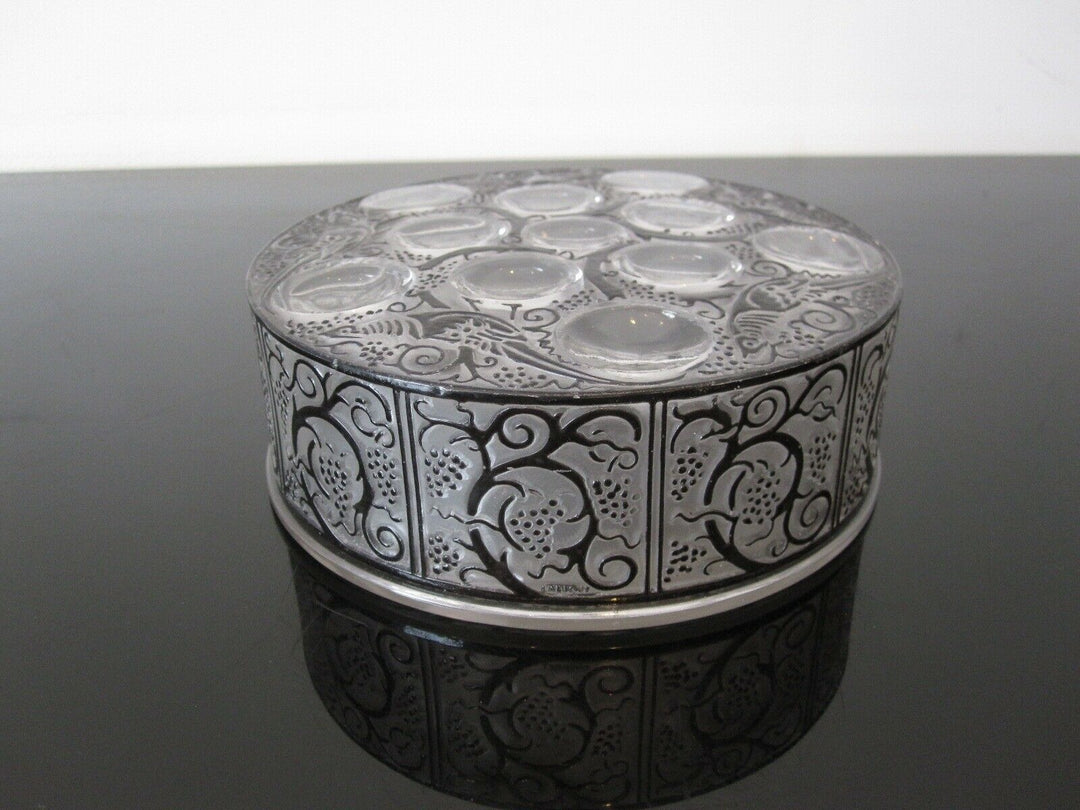 René Lalique : Boite ancienne en verre émaillé Roger signée R Lalique