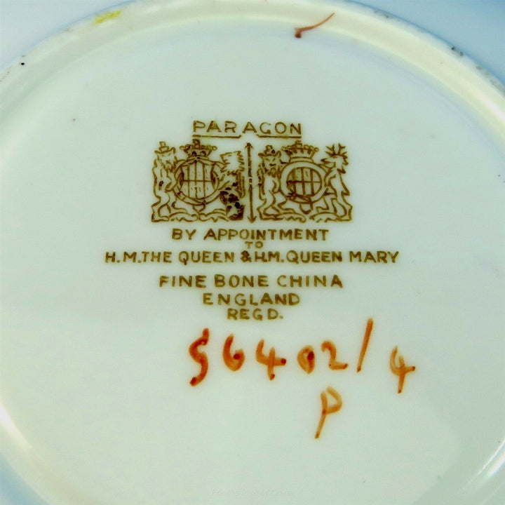 パラゴン　華麗なグリーンの紫陽花カップ&ソーサー