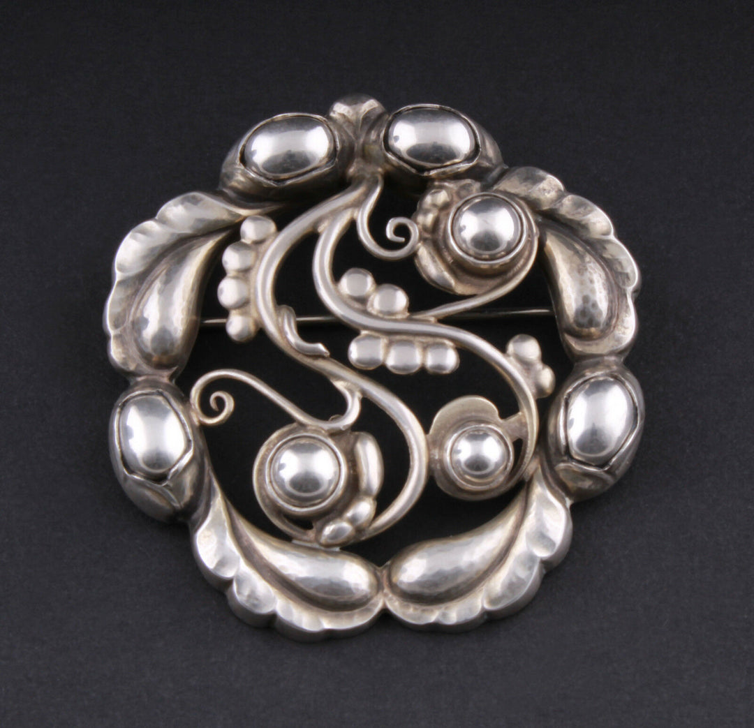 Georg Jensen Sterling Silver Brooch #159 w. Silverballs. Designed by GJ himself.