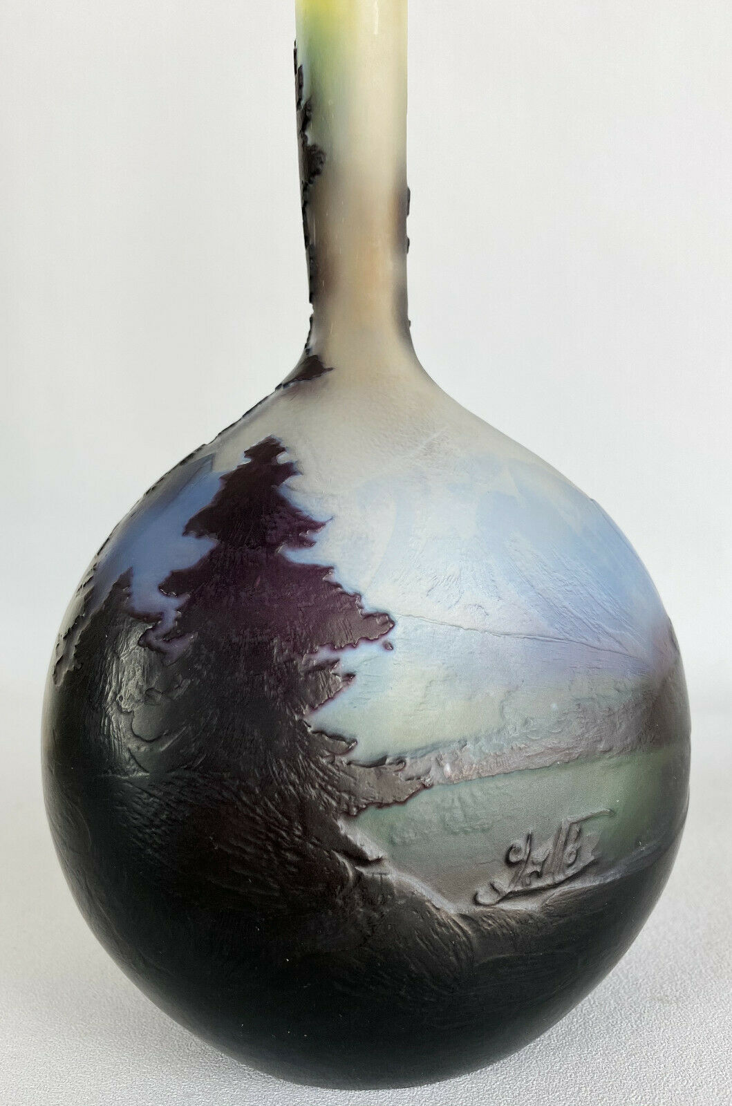 ÉMILE GALLÉ : VASE D'ÉPOQUE ART NOUVEAU - PAYSAGE VOSGIEN EN VERRE MULTICOUCHE