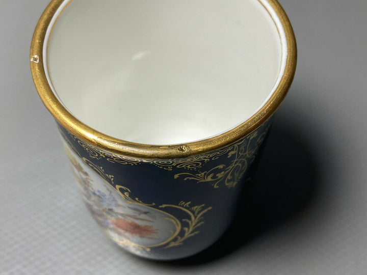 MEISSEN GEDECK BECHER UT KOBALTBLAU WATTEAUMALEREI BLUMEN GOLD 1.WAHL BESTOSSEN