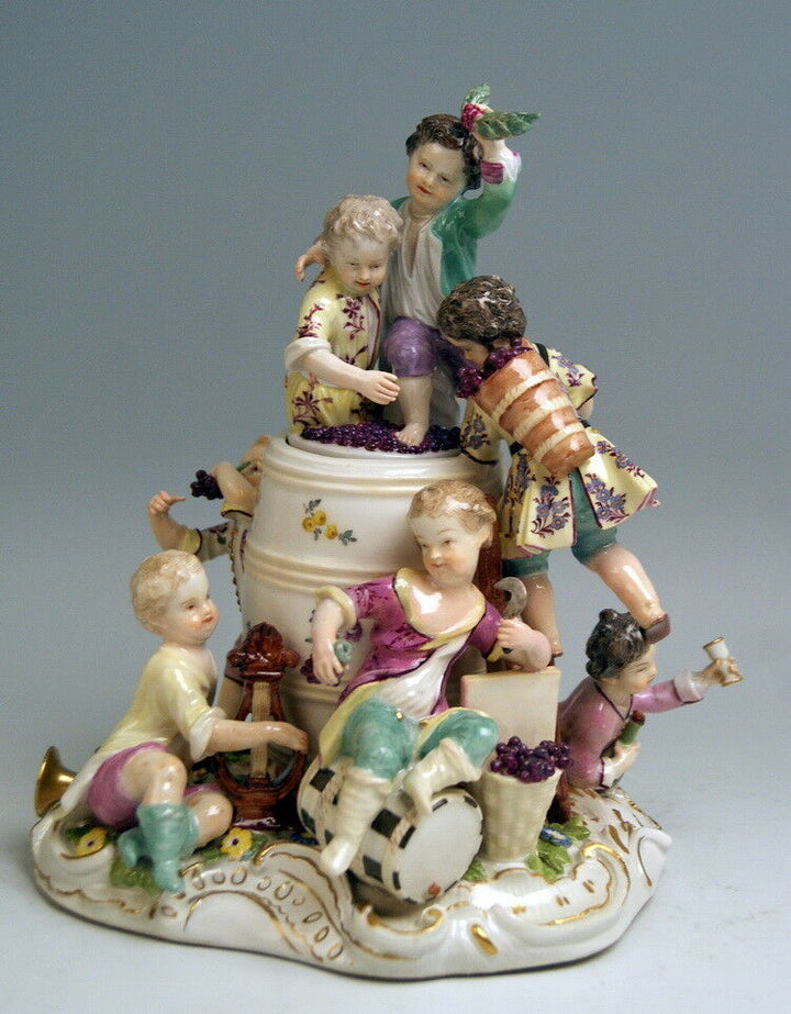 MEISSEN マイセン人形「ワイン樽を囲む少年たち」