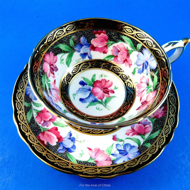 パラゴン　豪華スイートピーとブラック＆ゴールドの縁のカップ&ソーサー