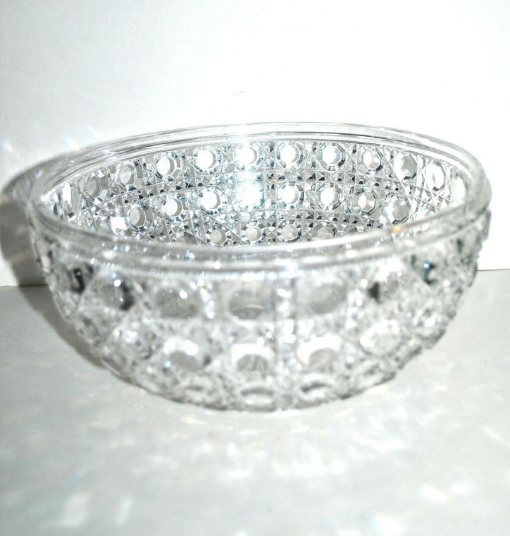 BACCARAT Grande coupe Saladier Diamants Pierreries en cristal moulé signé 23x11