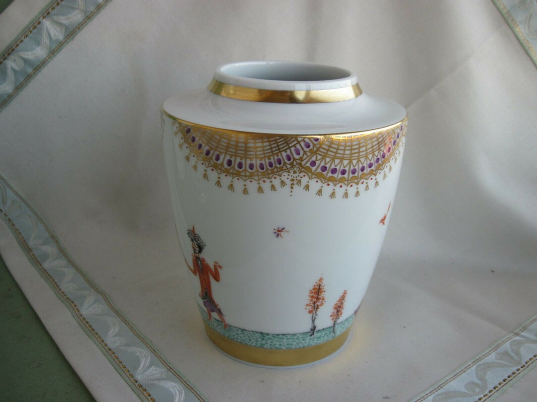 Schöne Meissen Vase in Dekor 1001 Nacht