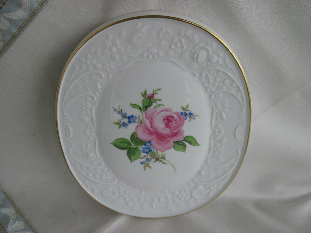 Schöne große Meissen Bildplatte mit Rote Rose und Vergissmeinicht