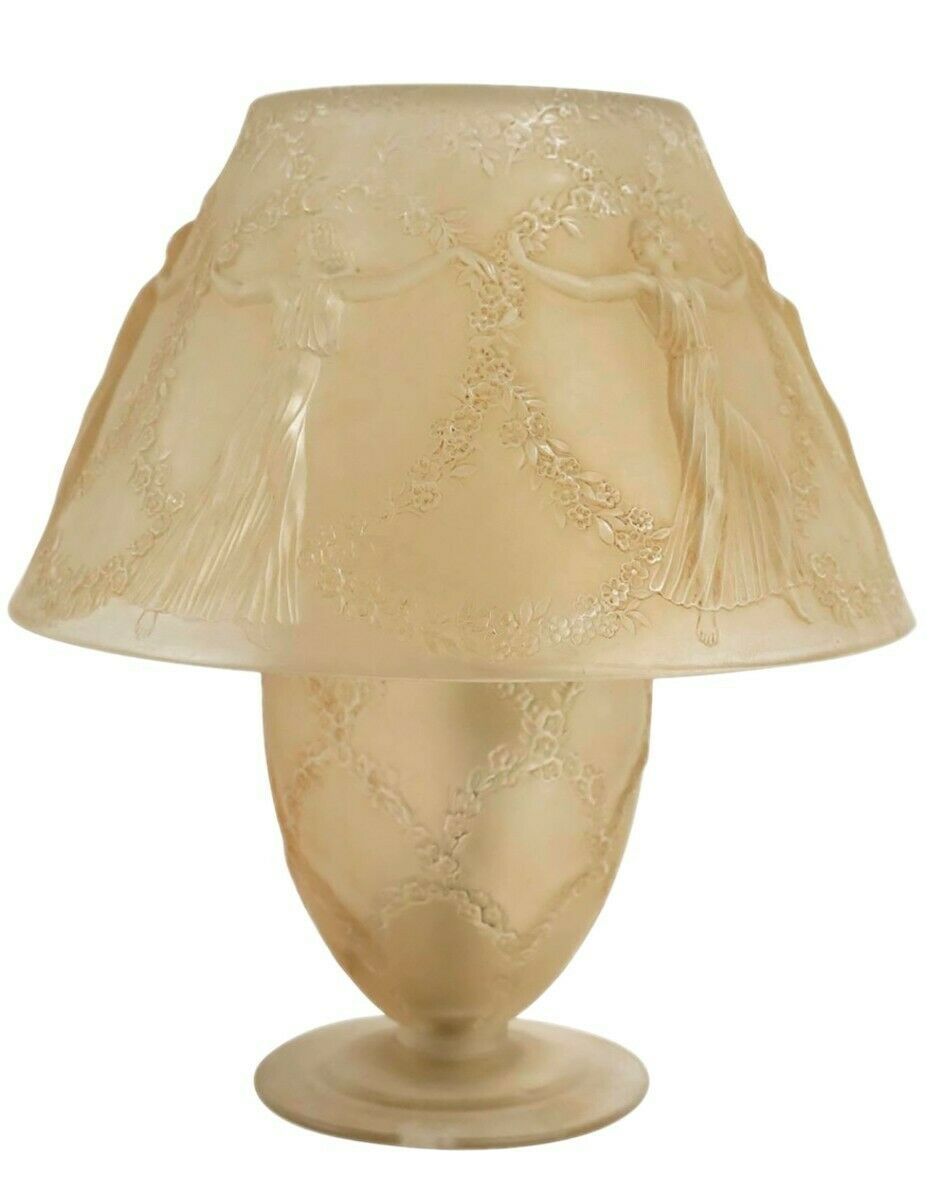 René LALIQUE (1860-1945) - Lampe " Six danseuses "