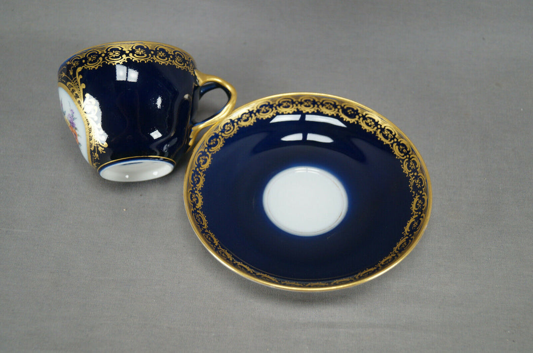 KPM Berlin Hand Painted Floral Floral Cobalt & Gold Tea Cup & Saucer E