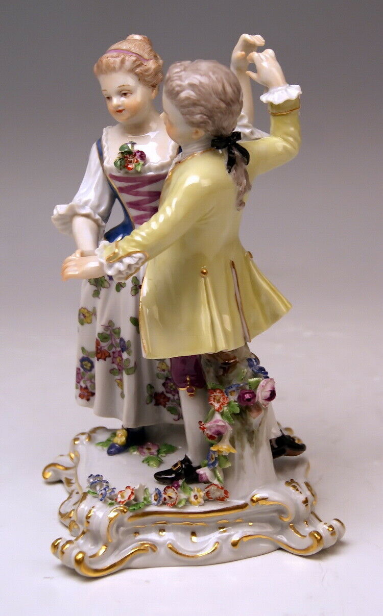 邁森 MEISSEN マイセン FIGUR TANZPAAR KNABE MIT MÄDCHEN DANCING COUPLE MNR:L174 UM 1930