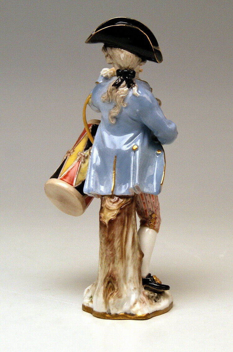 MEISSEN FIGUR GÄRTNER KIND KNABE FLÖTE TROMMEL GARDENER BOY FLUTE DRUM UM 1850
