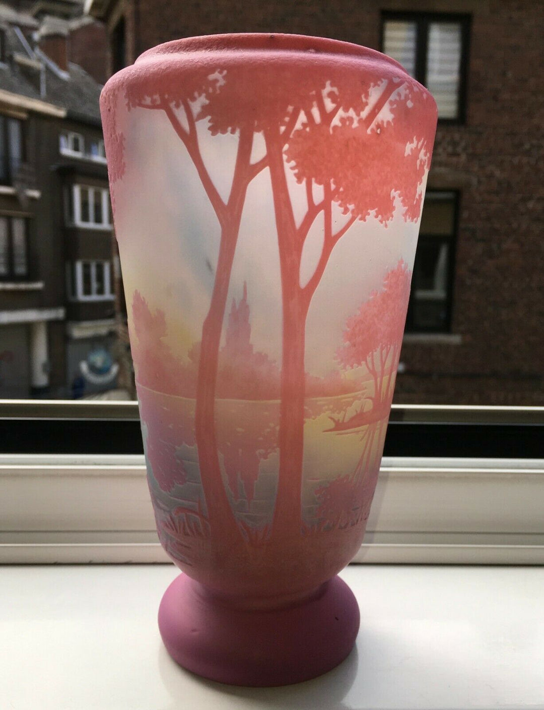 ドーム兄弟(DAUM NANCY)　水辺の風景の花瓶　1900年代　アールヌーボー作品