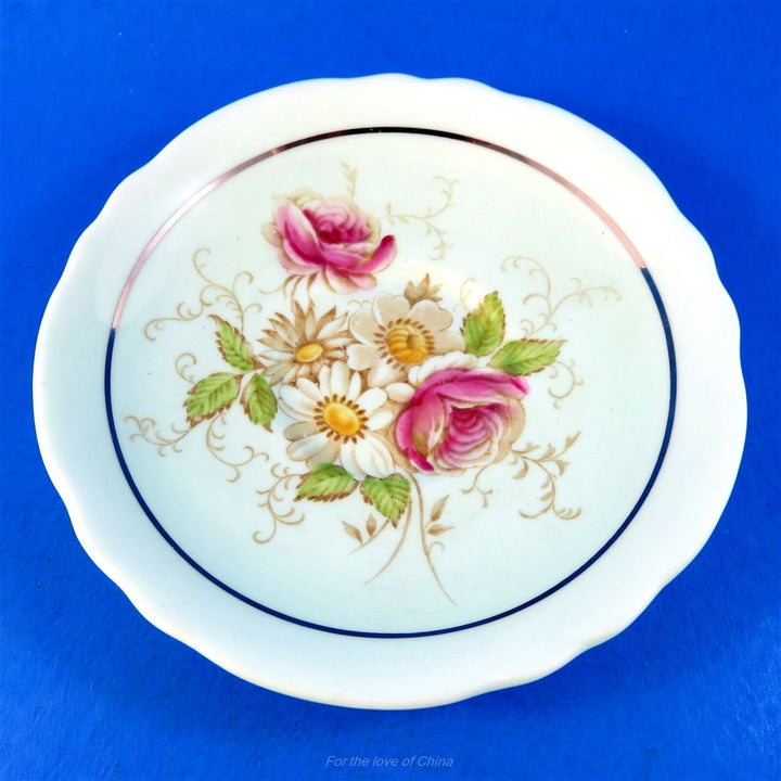 パラゴン　ライトグリーン＆華やかローズブーケのカップ&ソーサー