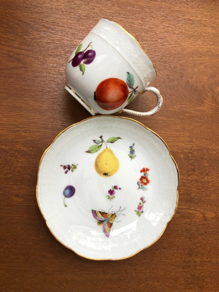 Meissen antique porcelain tea cup&saucer hand painted 1850-1870yy
