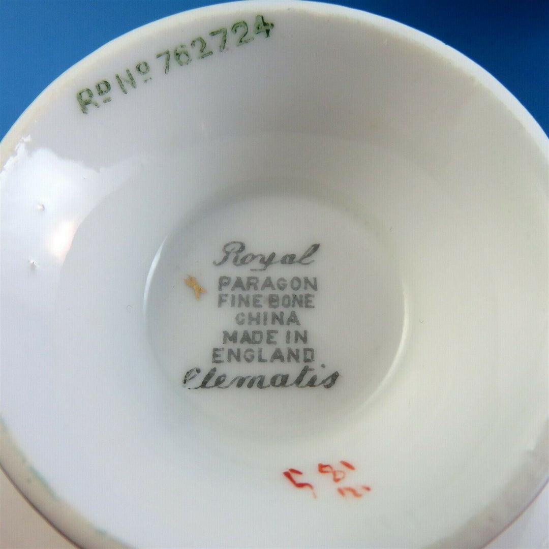 パラゴン　手描きのクレマトュスのカップ＆ソーサーとケーキ皿のセット