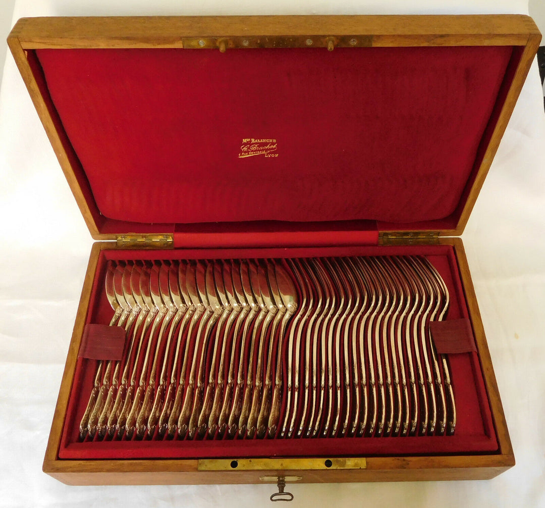 ピュイフォルカの大人気モデル ルイ16世 ポンパドールカトラリーセット