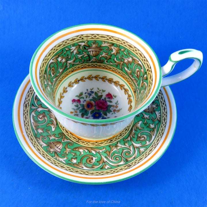 パラゴン　手描きのグリーン・コリンチアンのデミタスカップ&ソーサー