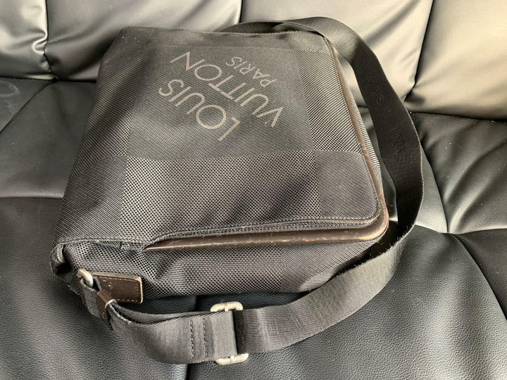 LOUIS VUITTON MESSAGE DAMIER GEANT MESSENGER UMHÄNGETASCHE TASCHE BAG LV76
