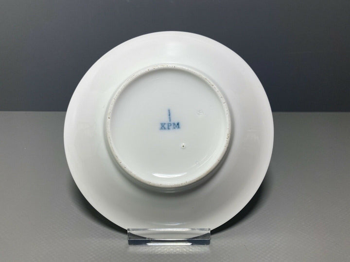 KPM BERLIN GEDECK TASSE UT GLOCKENFORM DAS MUSEUM IN BERLIN GOLD 1.WAHL UM 1837