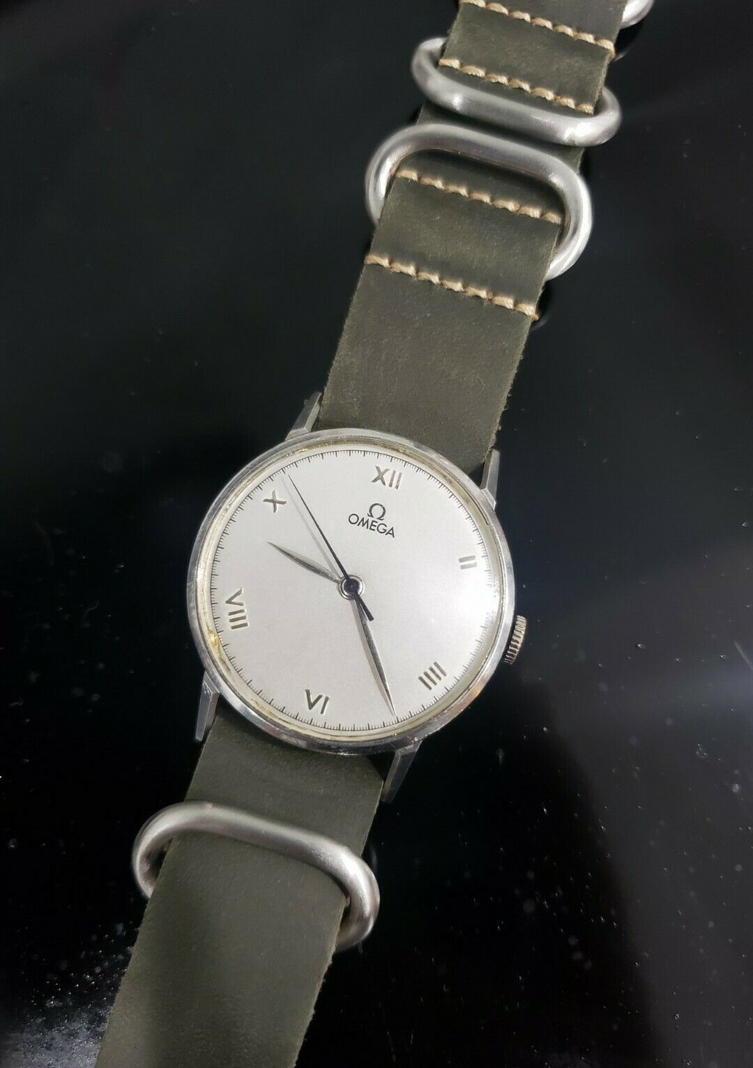 Rare Omega WW2 Military Men Roman Dial Vintage Watch Ref. 2220 /2 Cal. 30T2 SCPC
