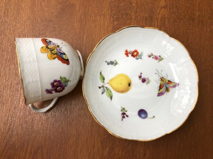 Meissen antique porcelain tea cup&saucer hand painted 1850-1870yy