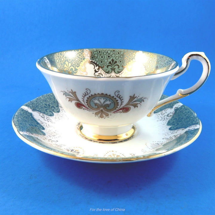 パラゴン　セージグリーンとゴールド　スワッグデザインのカップ&ソーサー
