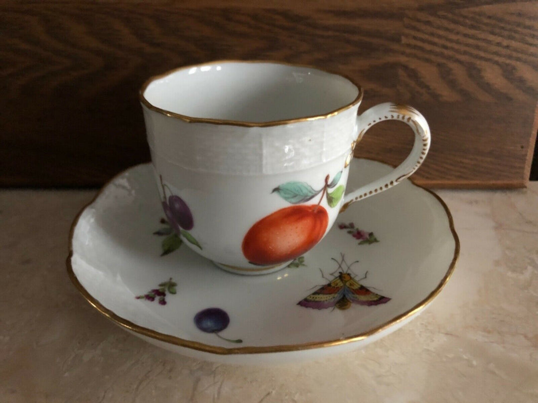 Meissen antique porcelain tea cup&saucer hand painted 1850-1870yy