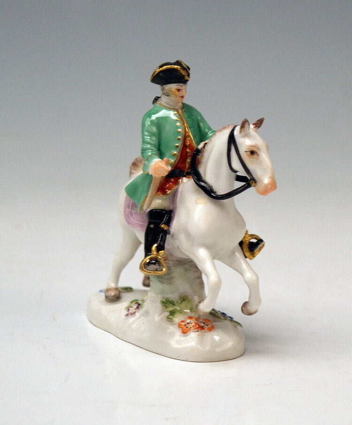 MEISSEN FIGUR REITER JÄGER SOLDATEN JÄGER ZU PFERDE HORSEBACK KAENDLER MNR: 1806