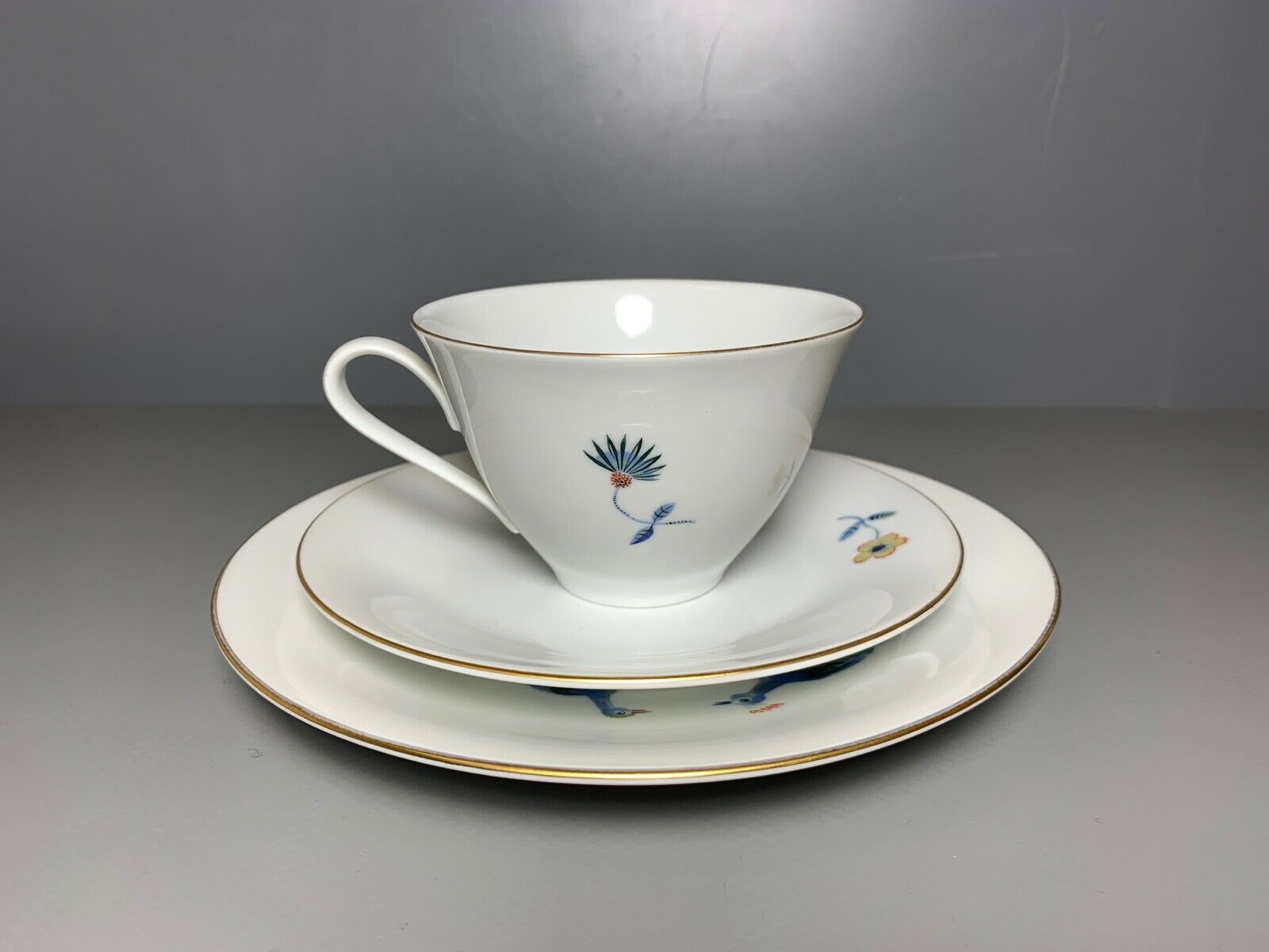マイセン　Meissen 孔雀　プレート　2枚セット マイセン(Meissen)、鳩と孔雀、プレート＋カップ＆ソーサーセット