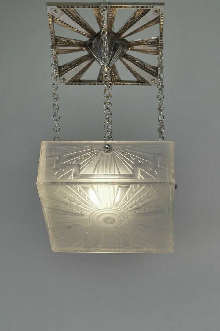 HETTIER & VINCENT : FRENCH ART DECO CHANDELIER Hanots pendant