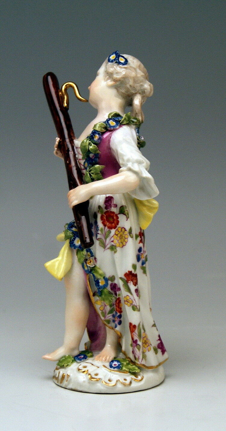 MEISSEN FIGUR マイセン MÄDCHEN MIT FAGOTT GIRL WITH BASSOON KAENDLER - UM 1770