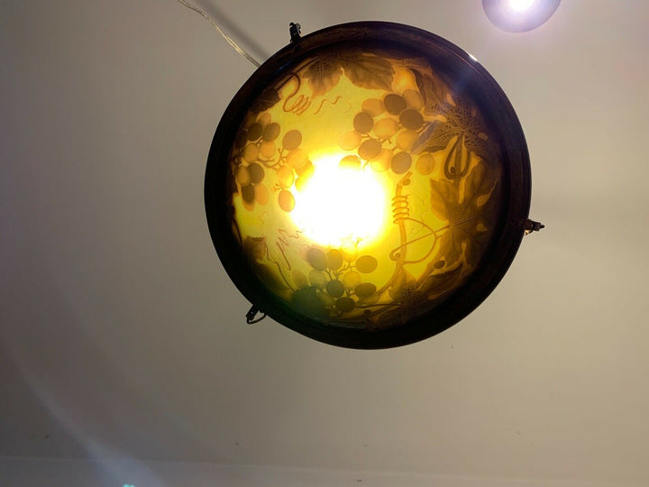 Early 20TH CENTURY d’argental French Cameo Art Glass Suspension Luminaire- afficher le titre d'origine
