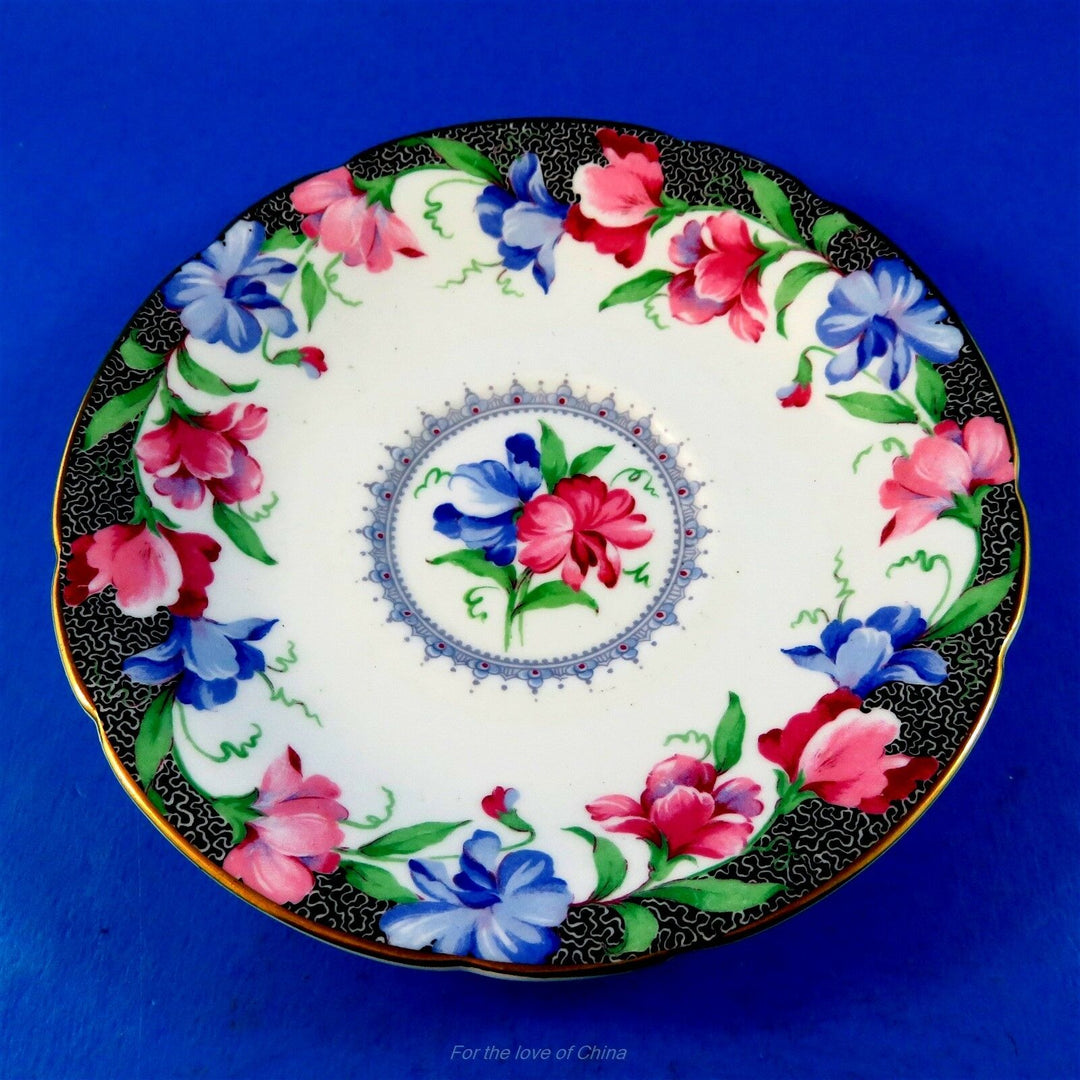 パラゴン　艶やかなスイートピーのカップ&ソーサー