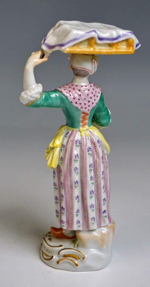 MEISSEN FIGUR PARISER AUSRUFER MUSCHEL VERKÄUFERIN PARIS CRIER CHICKEN SELLER