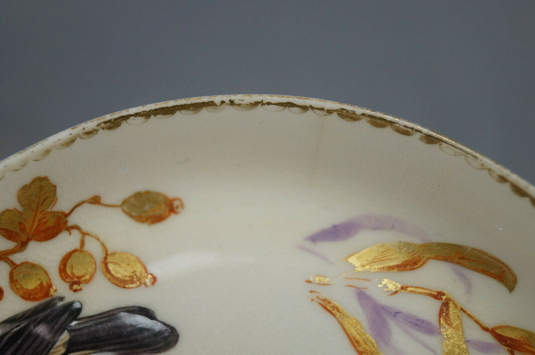 ロイヤルウースター＆ティファニー、エナメル彩色の鳥と虫、アイボリー、蝶の取っ手のカップ