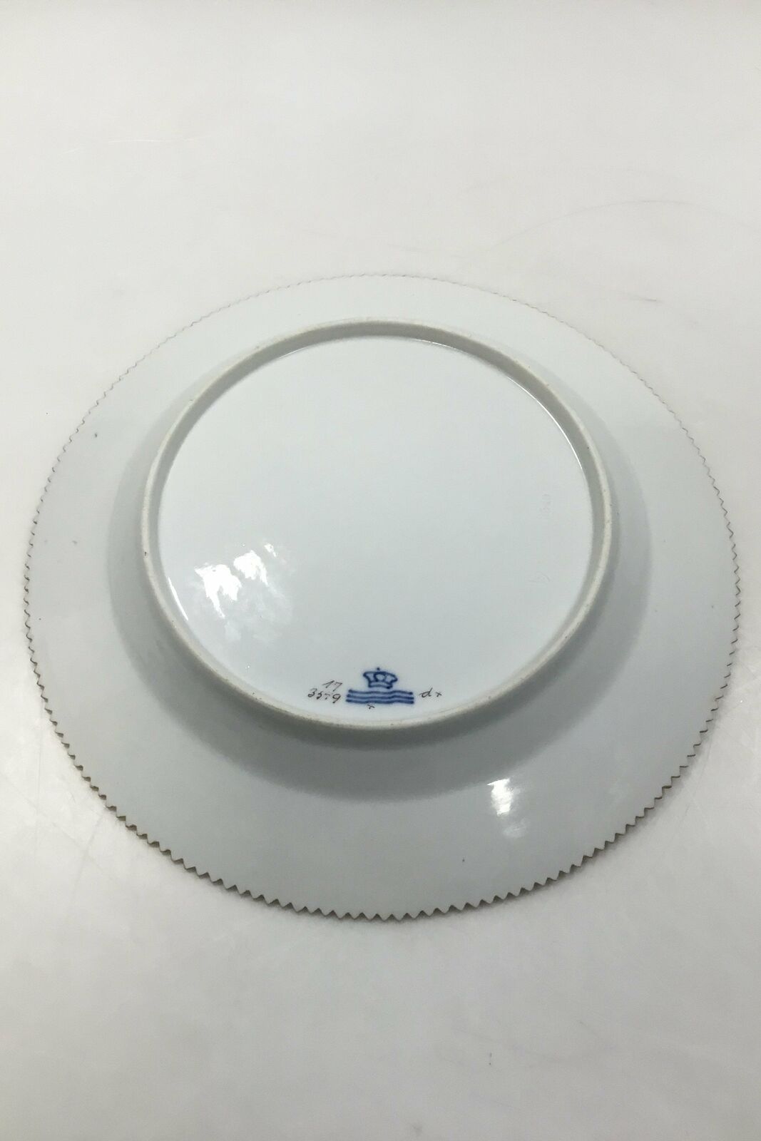 Royal Copenhagen Flora Danica Juliane Marie Dinner Plate No 17/3549