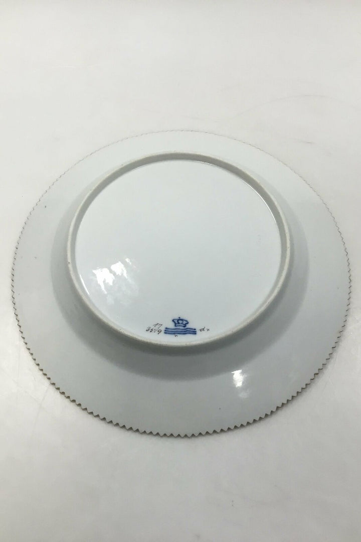 Royal Copenhagen Flora Danica Juliane Marie Dinner Plate No 17/3549