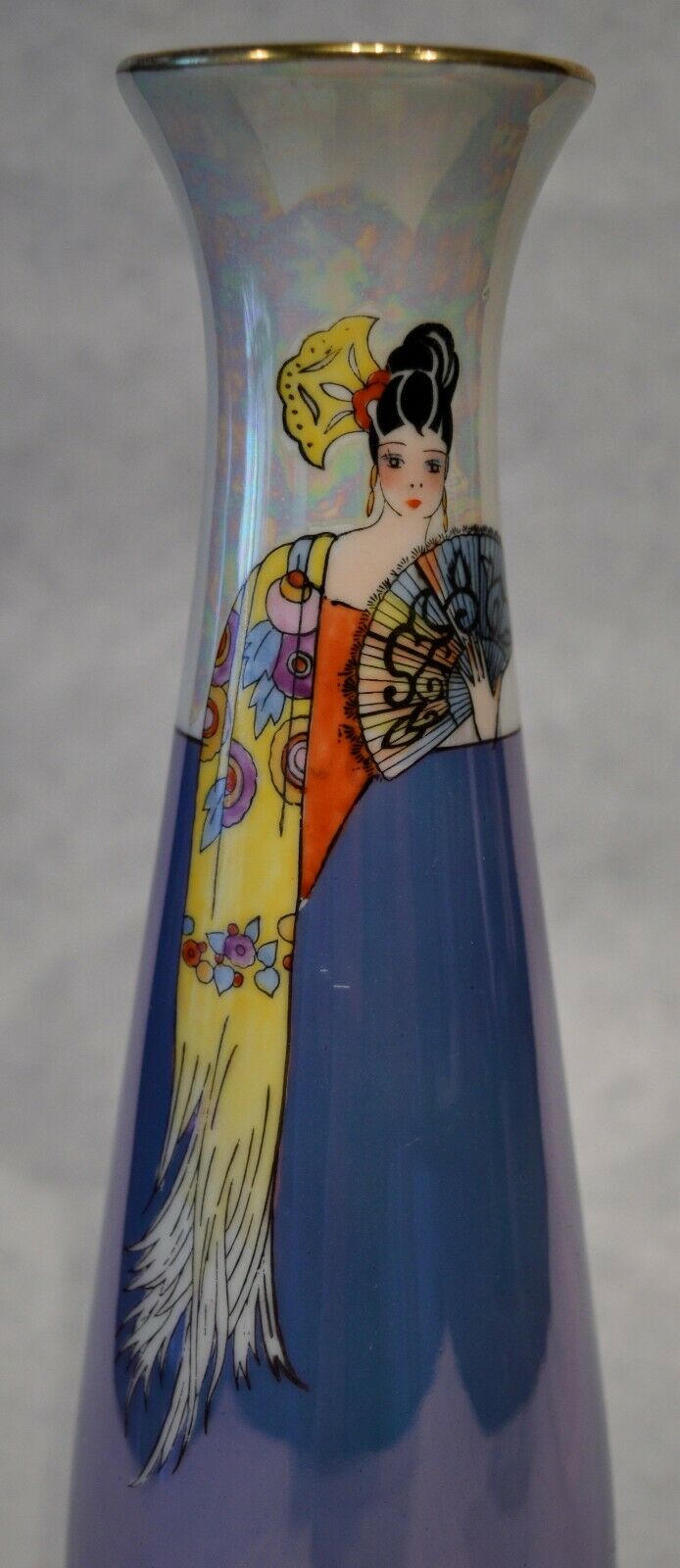 Great & scarce Art Deco lady with fan Noritake blue luster 21.5 cm vase c.1920’s