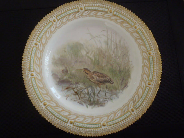 FLORA DANICA BIRD PLATE FEATHER EDGING
