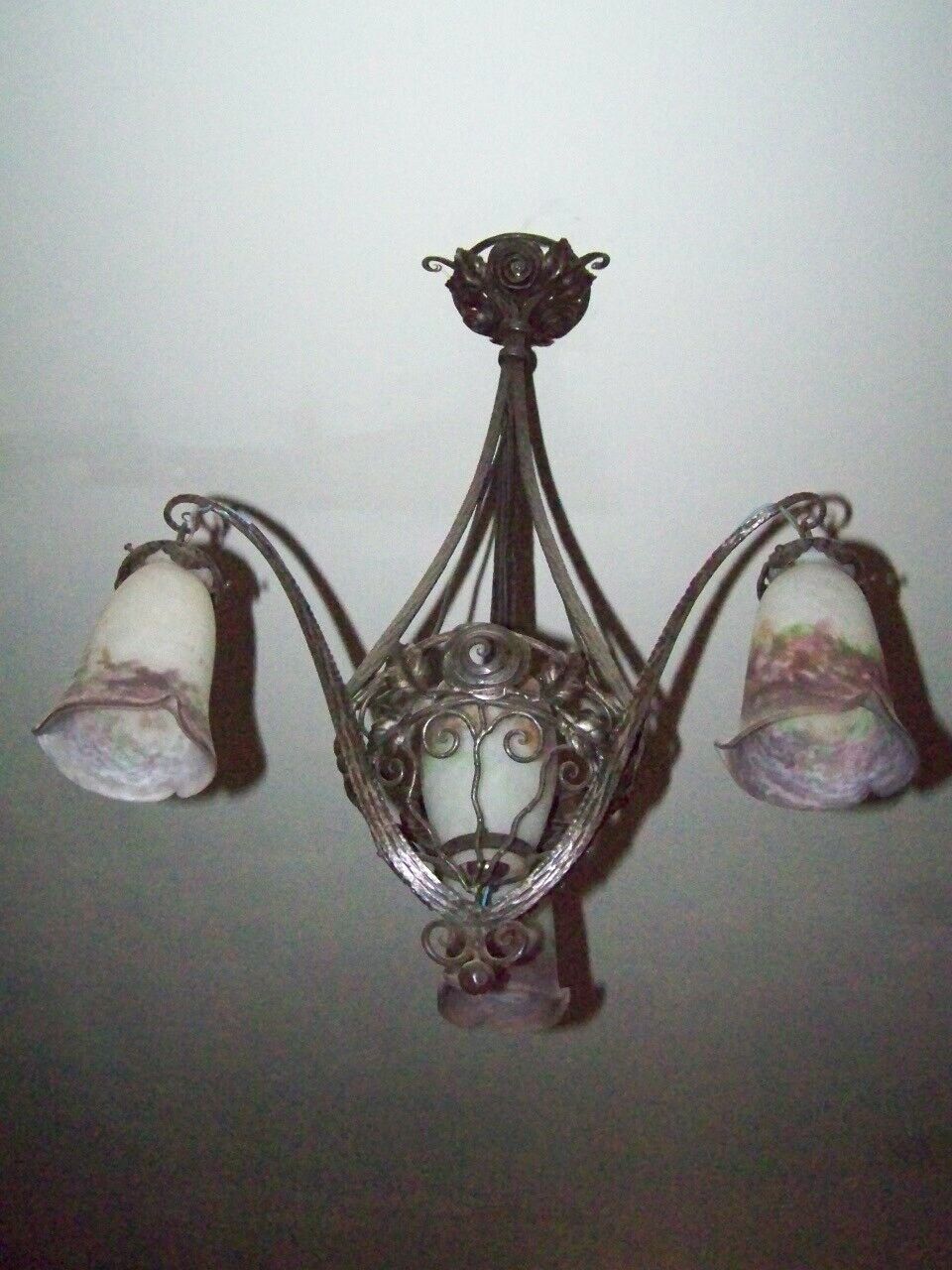 Suspension d'époque Art Nouveau pate de verre colorée signé MULLER frères Lunev