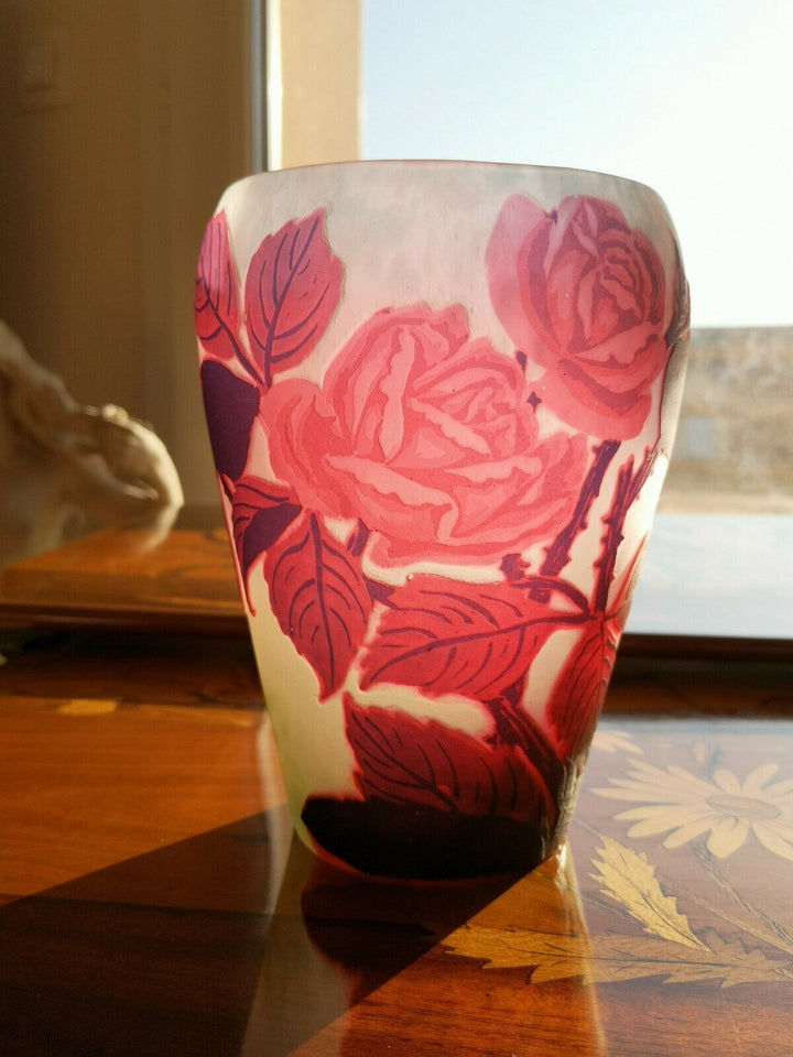 MULLER FRÈRES LUNÉVILLE - Vase aux roses circa 1925 - (DAUM GALLÉ) - NO COPY