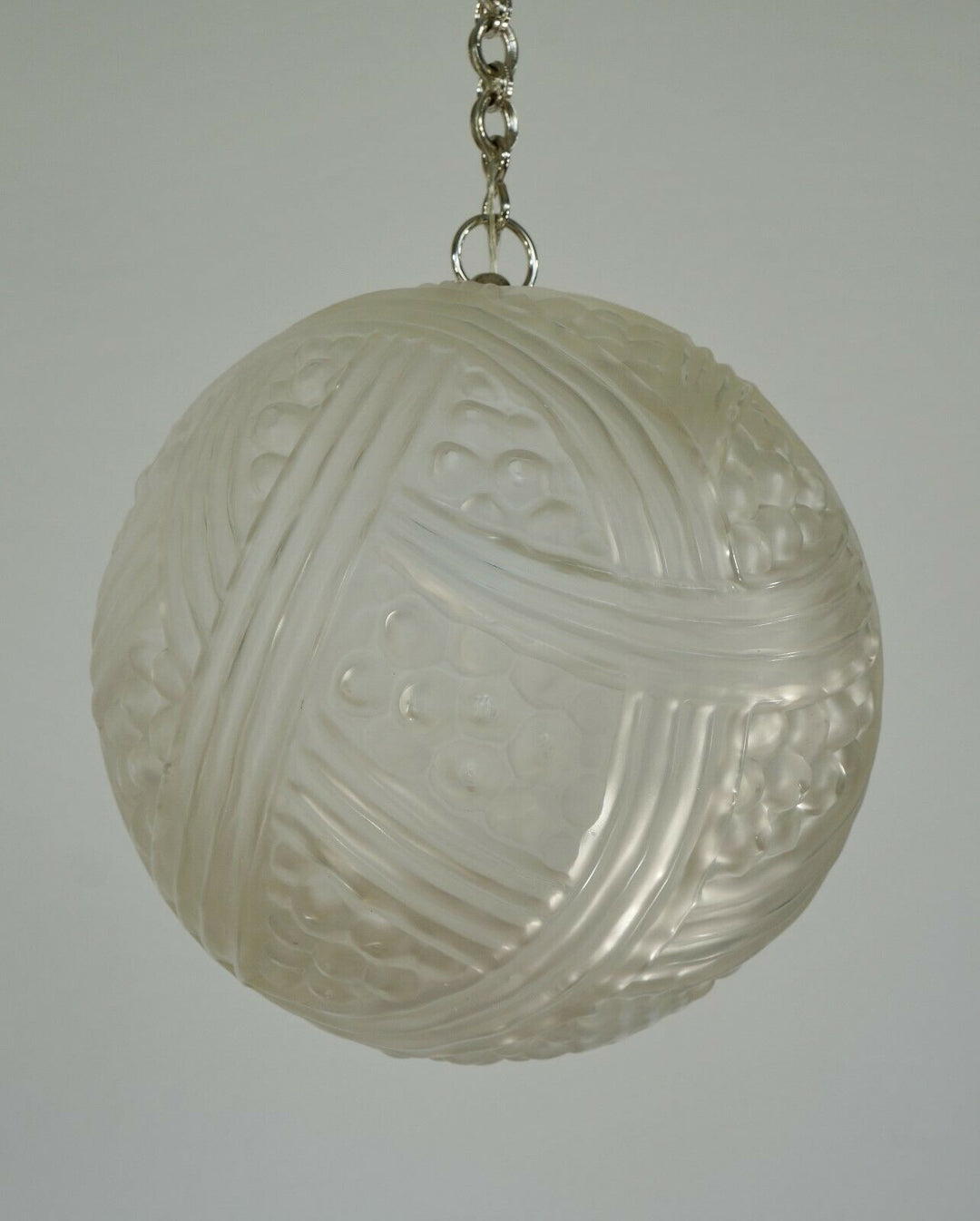 HETTIER & VINCENT : a pair of French 1930 ART DECO PENDANT S . chandelier HANOTS