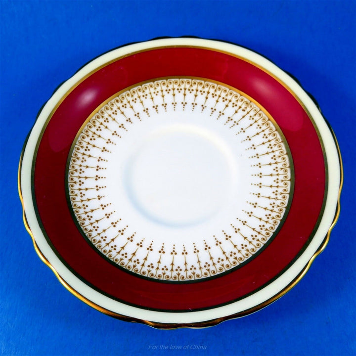 パラゴン　奥深い赤縁のカップ&ソーサー